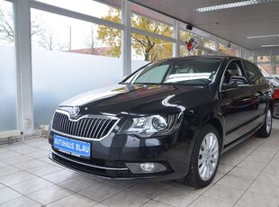 Skoda Superb2.0 TDI Exclusive *DSG*XENON*STANDHZG*PDC