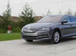 Skoda SuperbEstate PHEV Comfort Kamera Trekh LED *As New*