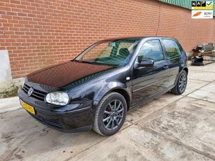 Volkswagen Golf1.6-16V Ocean Airco Bj:2003 NAP!