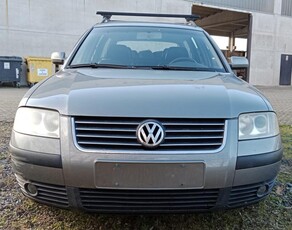 Volkswagen Passat, 2004г., 304500 км, 3900 лв., гр. Благоевград