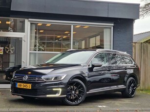 Volkswagen Passat Variant1.4 TSI GTE Highline PANO / ACC / TREKHAAK