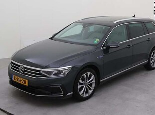 Volkswagen Passat Variant1.4 TSI PHEV GTE Business Panoramadak / Leer / Ura