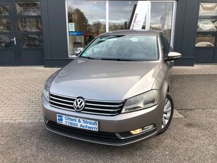 Volkswagen Passat1.4 TSI Trendline*AHK*SHZ/Nav/EinpHilf