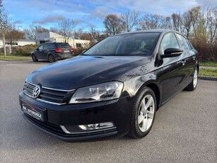 Volkswagen Passat1.6 TDI Lim. BlueMotion SHZ PDC KLimaaut