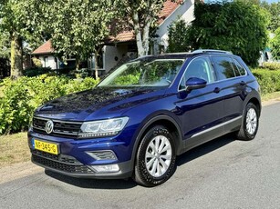 Volkswagen Tiguan1.4 TSI Highline 125PK NL-Auto•Leder•Navigatie