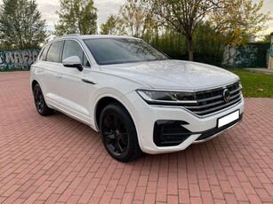 Volkswagen Touareg3.0TDI V6 R-Line Individual Tip. Atmosphere 4M 170