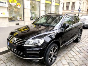 Volkswagen TouaregVW Touareg R-Line mit Luftfederung & Panoramadach