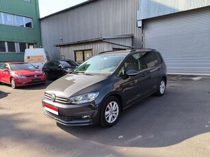 Volkswagen TouranComfortline 2.0 TDI+Alufelgen+Parksensoren+Klimaa