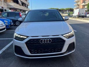 Audi A1SPORTBACK S.LINE TFSI 25 PDC NAVI COCKPIT