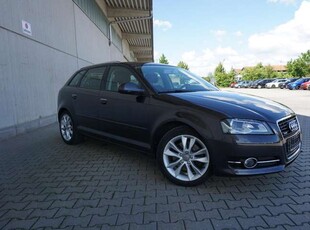 Audi A32.0TDI quattro Xenon SHZ PDC Freisprech