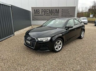 Audi A330 TDI *BI-Xenon*AHK*NAVI*TEMPOMAT*