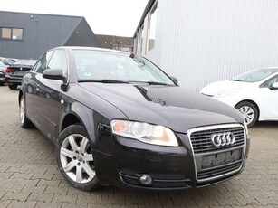 Audi A4LIMOUSINE 1.9 TDI / BI-XENON / NAVI