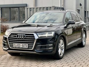 Audi Q73.0 TDI quattro S line 7Sitzer/Panorama/RFK