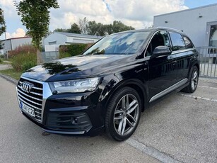 Audi Q73.0 TDI S-Line AHK LUFT HUD MASS MAT SBLF VIR