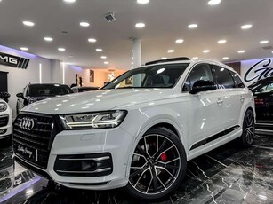 Audi Q73.0TDI Black line ed. Q. Tip. 200kW(9.75)