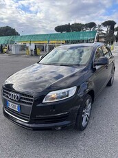 Audi Q74.2 V8 tdi quattro tiptronic