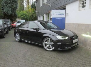 Audi RS3RS3 Lim. 2.5 TFSI quattro // Shz, Navi, Top!