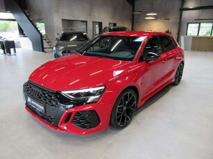 Audi RS3Sportback B&O Navi+ Sportabgas. Optik-Paket