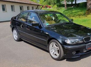 BMW 330xi VOLLAUSTSTG. M-Paket Leder NAVI AHK