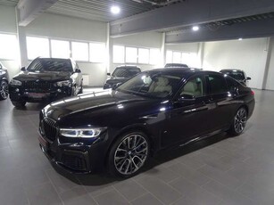 BMW 740XD JET BLACK M-SPORTPAKET ACC HUD SHD SOFTCLO