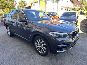 BMW X3xDrive 30 e Advantage Panoramadach Driving Assist