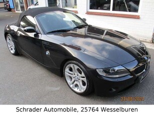 BMW Z4Roadster 2.2i -NAVI-PDC-XENON-LEDER