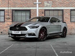 Продавам купе Ford Mustang на търг