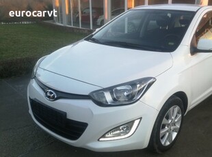 Hyundai i20 1.1 CRDi facelift ,NAVI в Автомобили и джипове в с. Шереметя