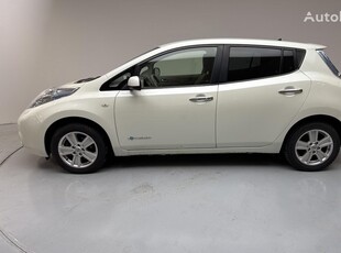 Продавам хечбек Nissan LEAF на търг