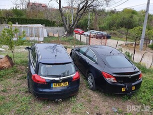 opel insignia на части 2 броя в Автомобили и джипове в гр. Варна