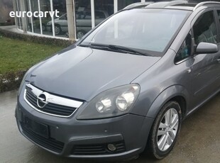 на части Opel Zafira 1.9 CDTI COSMO в Автомобили и джипове в с. Шереметя