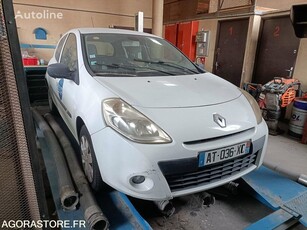 Продавам хечбек Renault CLIO на търг