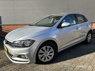 Продавам хечбек Volkswagen Polo на търг