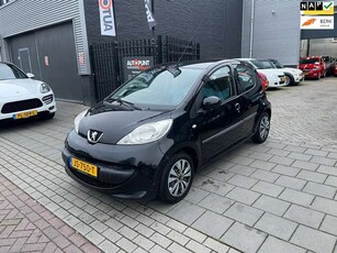 Peugeot 1071.0-12V XR Stuurbekrachtiging Airco NAP APK