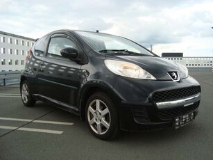 Peugeot 107Automatik,22800Km.Klima TÜV neu