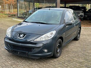 Peugeot 206+ Basis