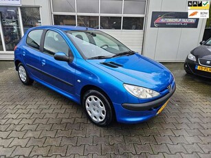 Peugeot 2061.4 Air-line 5-DEURS..AIRCO