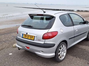 Peugeot 2062.0-16V GTI