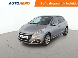 Peugeot 2081.2 PureTech S&S Signature 82