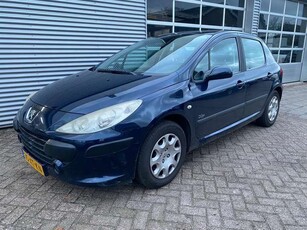 Peugeot 3071.6-16V D.Sign