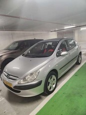 Peugeot 3071.6-16V XT