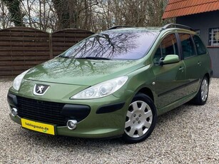 Peugeot 3071.6 HDi Break Premium Navi SHZ TÜV 11/25