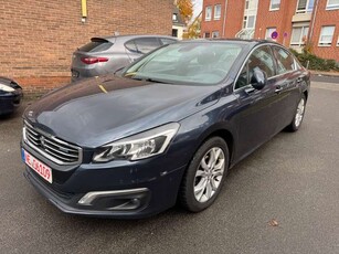 Peugeot 5081.6 Allure HDI-Navi-Teilleder-PDC-LMF