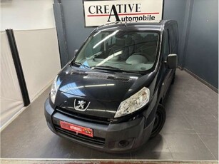 Peugeot Expert2.0 HDI 120ch 8pl