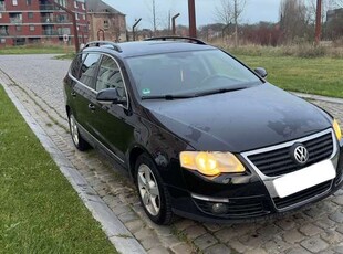 Volkswagen Passat1.6i FSI ESSENCES