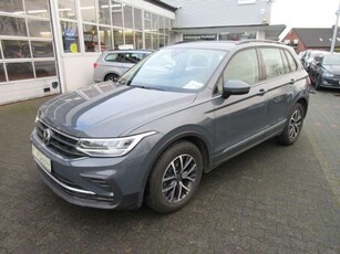 Volkswagen TiguanLife 1.5 TSI DSG NAVI LED KEYLESS ALU ACC APS SIT