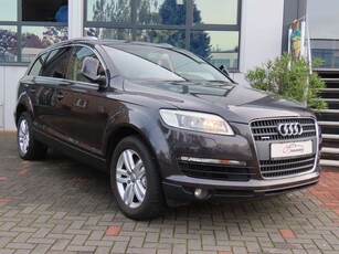 Audi Q73.0 TDI (DPF) quattro tiptronic 7Sitze