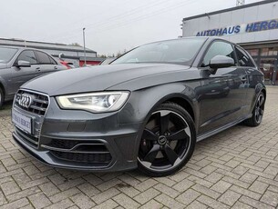 Audi S32.Hand/Scheckheft/Bang&Olufsen/Rotor/Navigation/SH