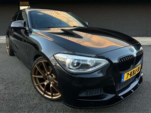 BMW 1251-serie 125i Upgrade Edition // Automaat // Uniek!