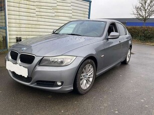 BMW 318318d pack luxe bva